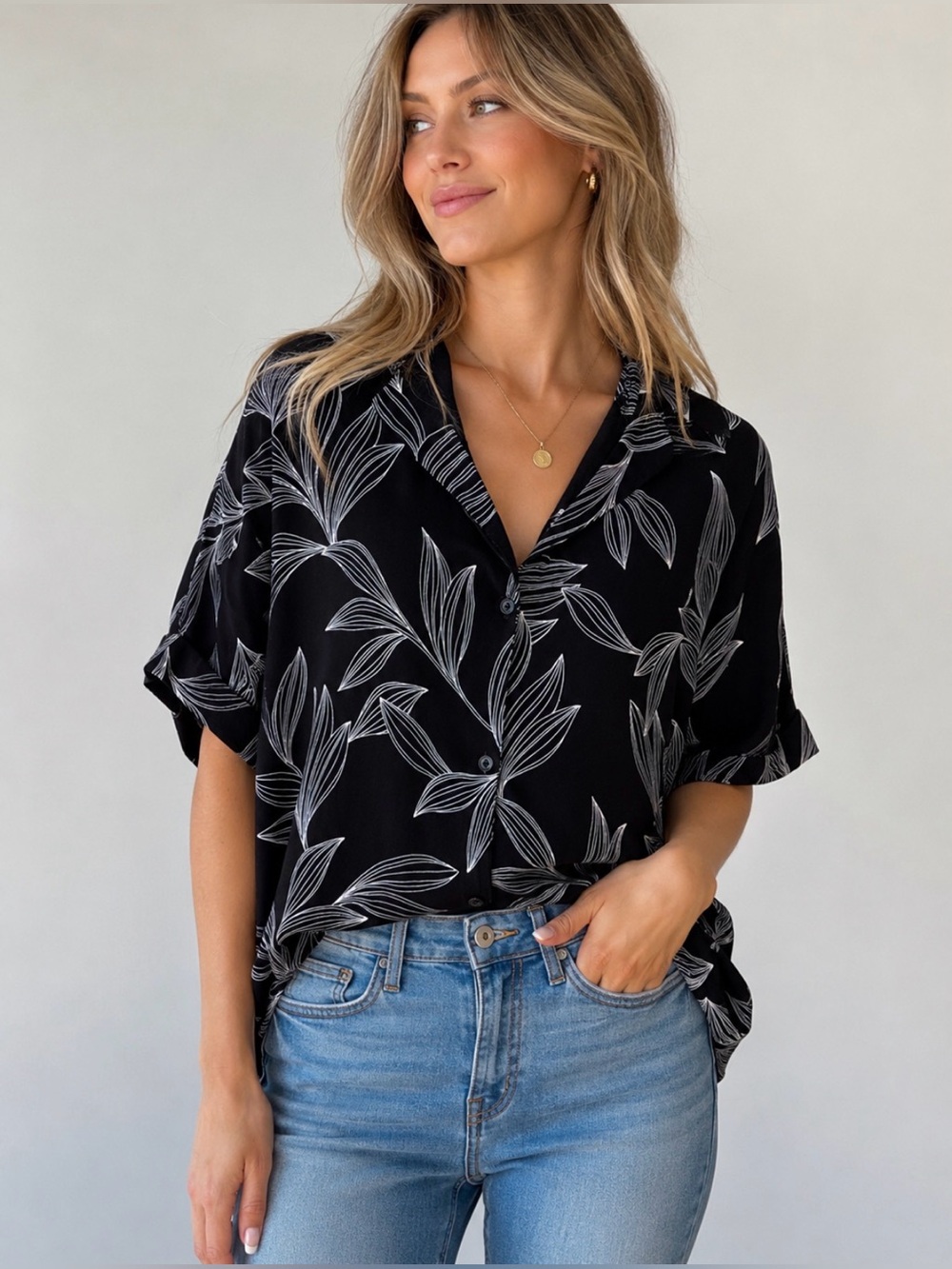 Nicole Miller New York Black & White Botanical Button-Up Blouse